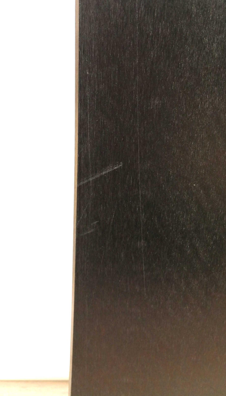 左サイド裏（真ん中よりやや後ろ）傷