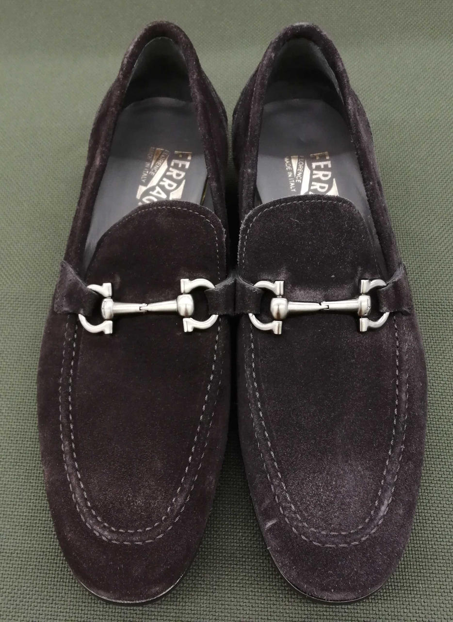 全体的に擦れあり。