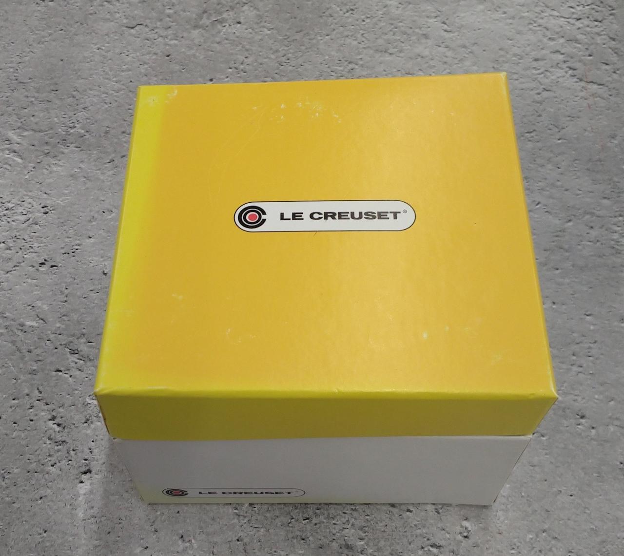 箱　色焼けあり