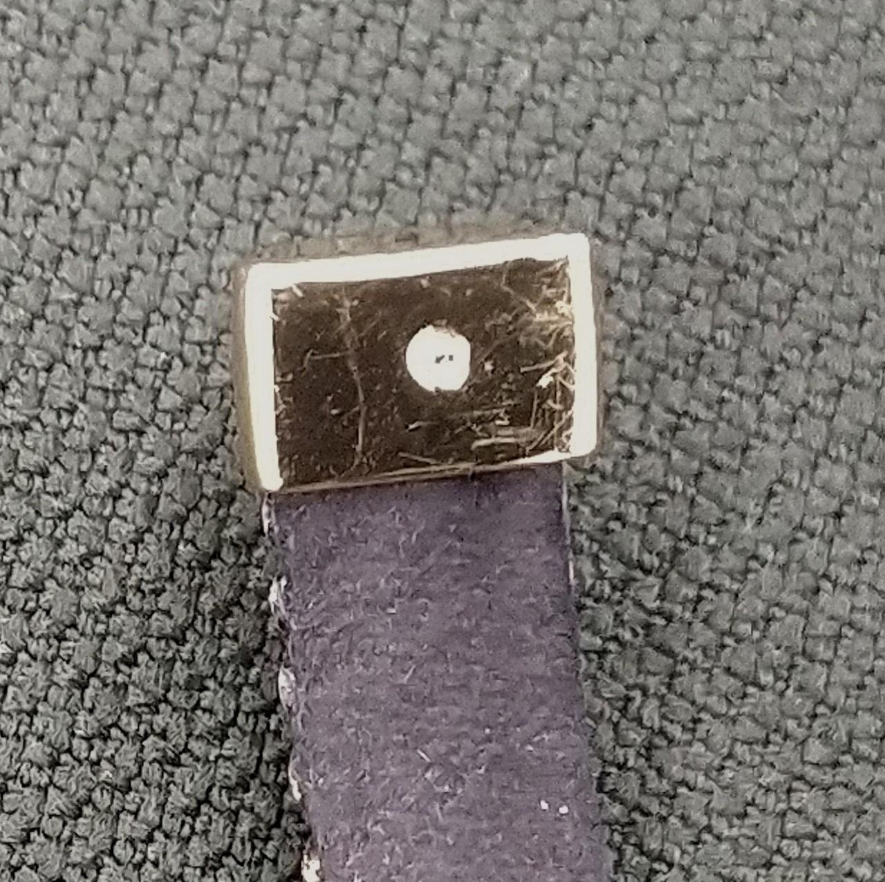 小キズあります。