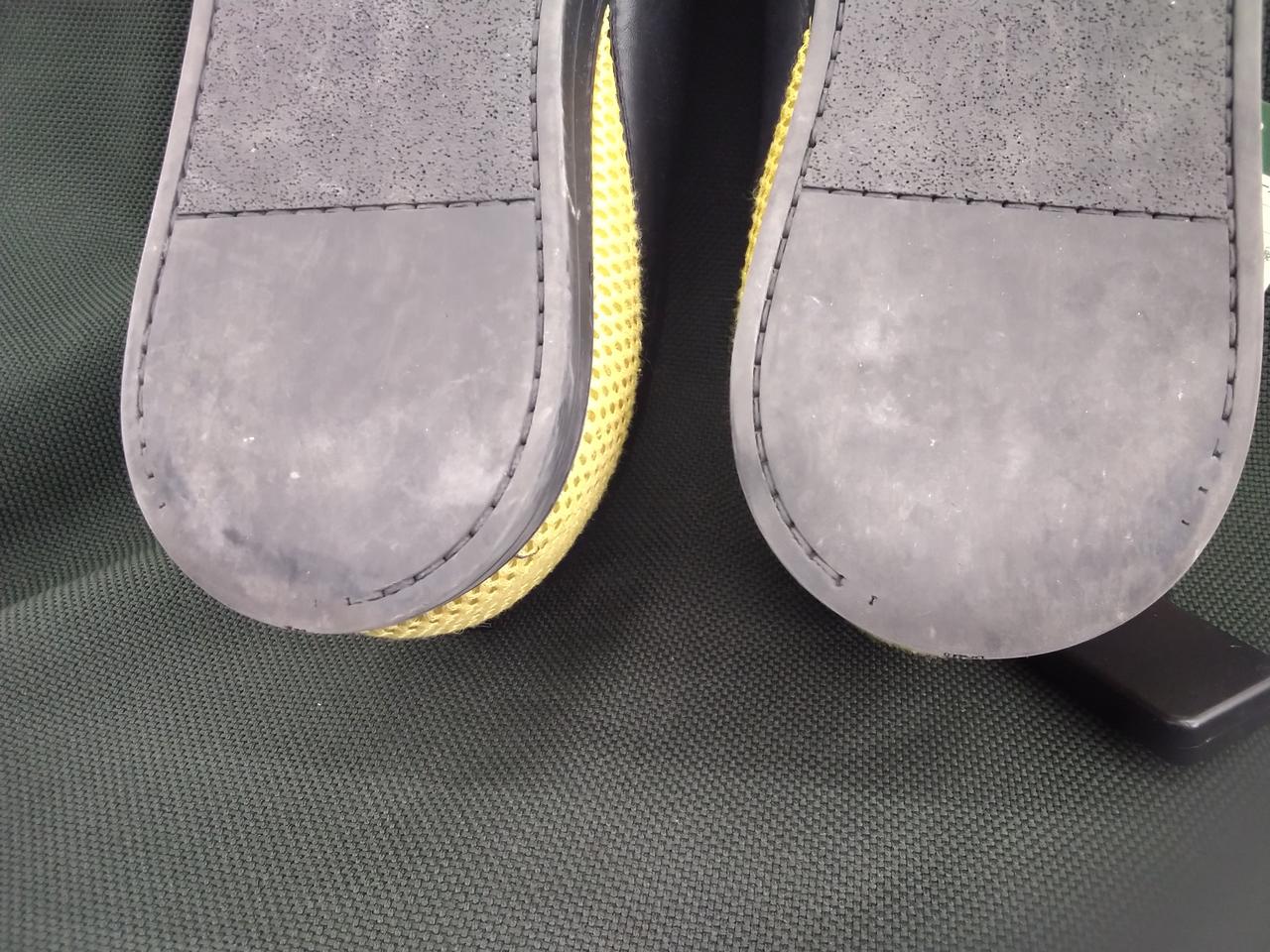 かかとスリ減りございます。