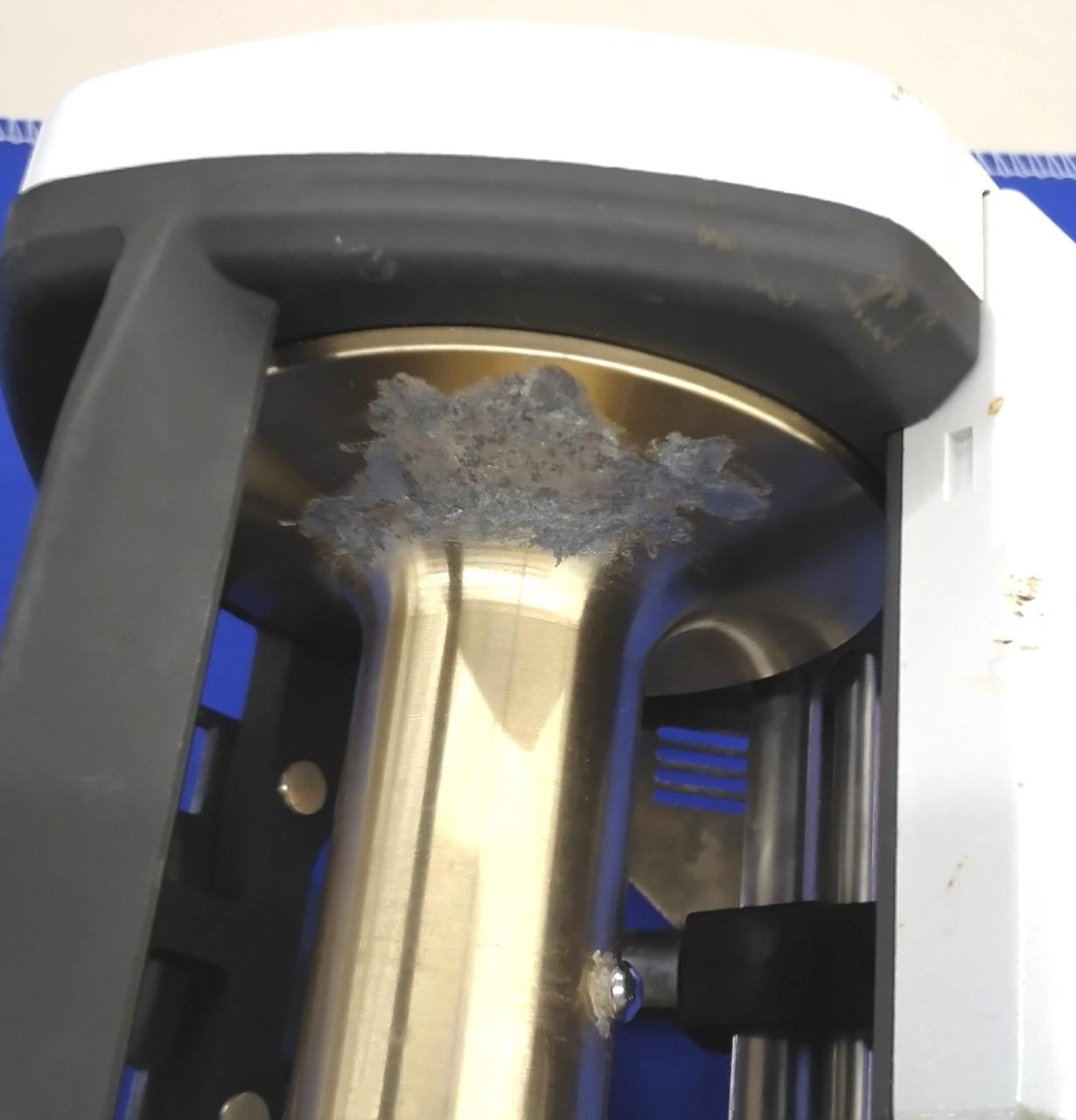 スプールの傷。