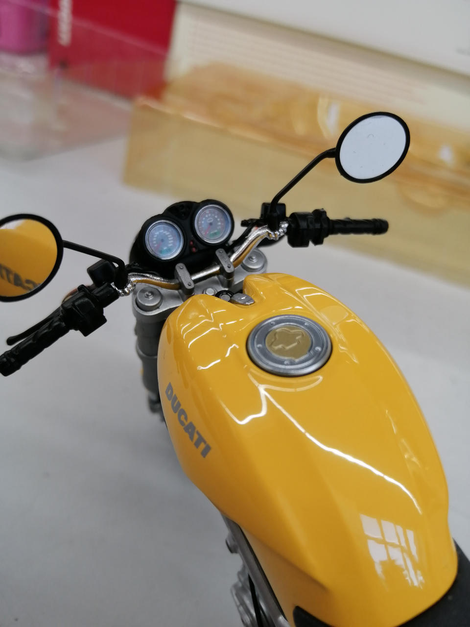 MINICHAMPS|1/12ドゥカティ MOSTER(イエロー)|【ハードオフ公式通販