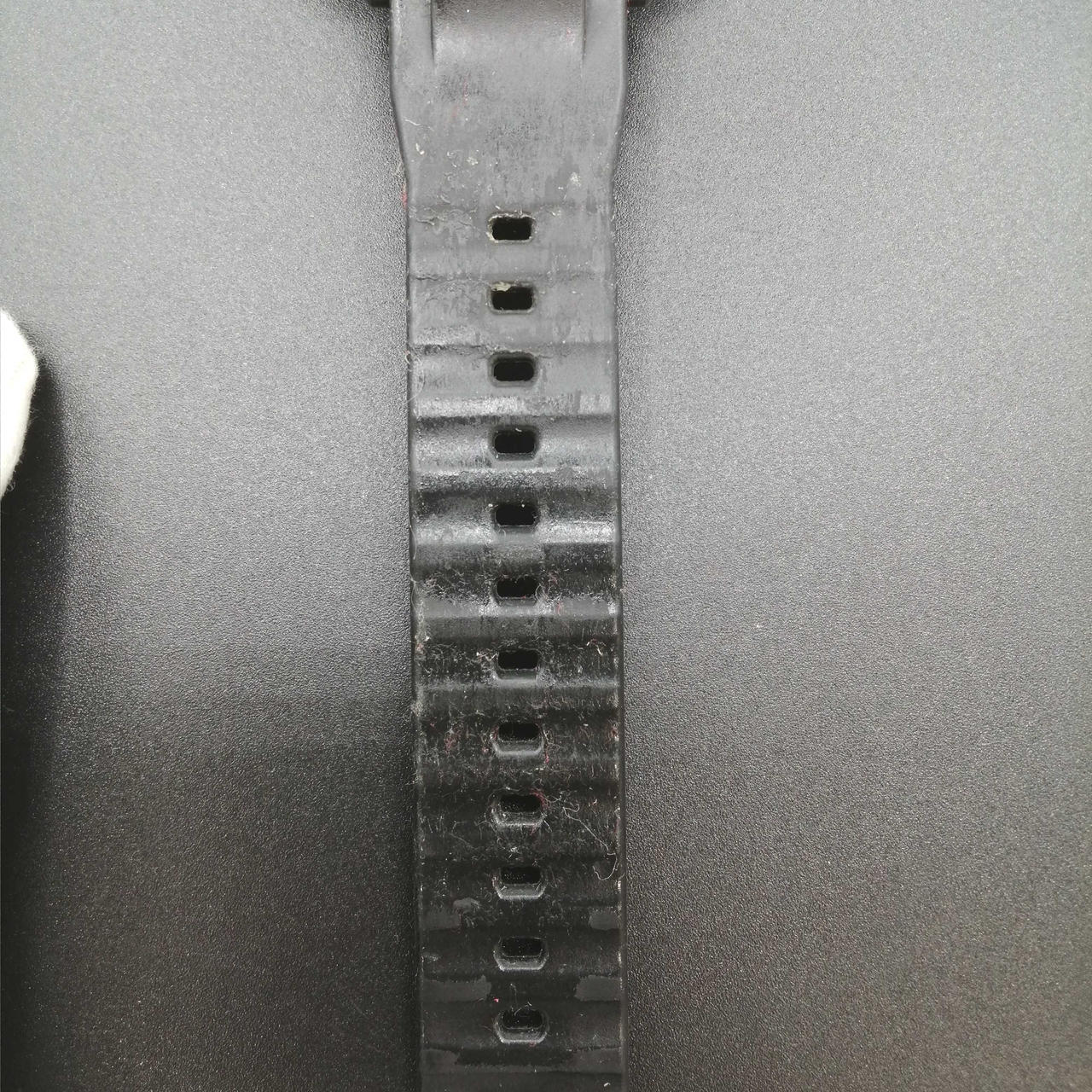 汚れ、使用感あり。