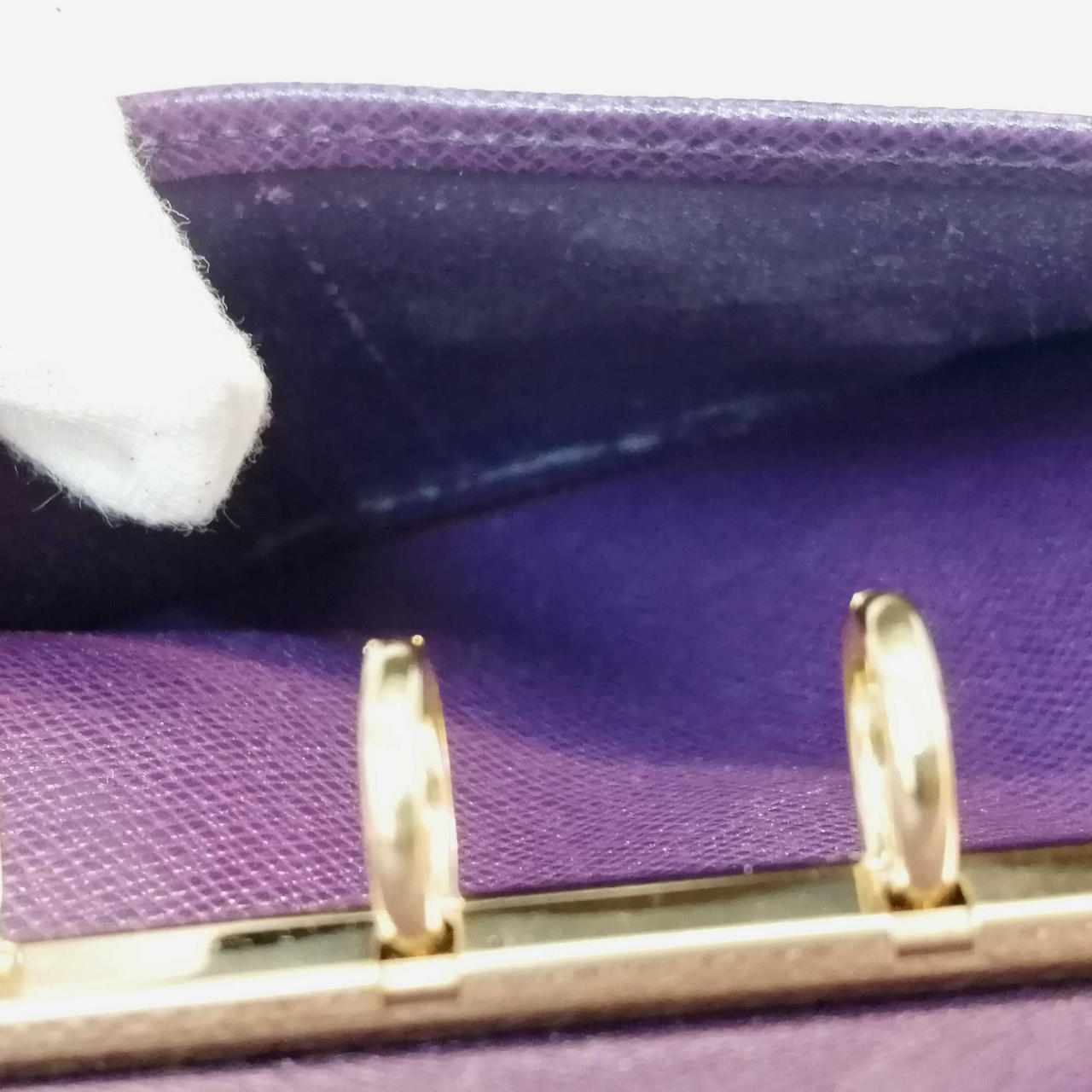 ポケット内剥がれあります