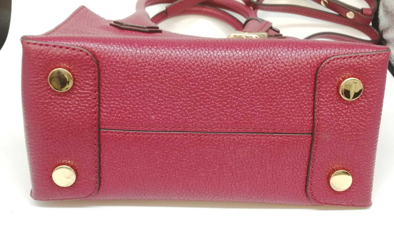 底鋲、キズあります