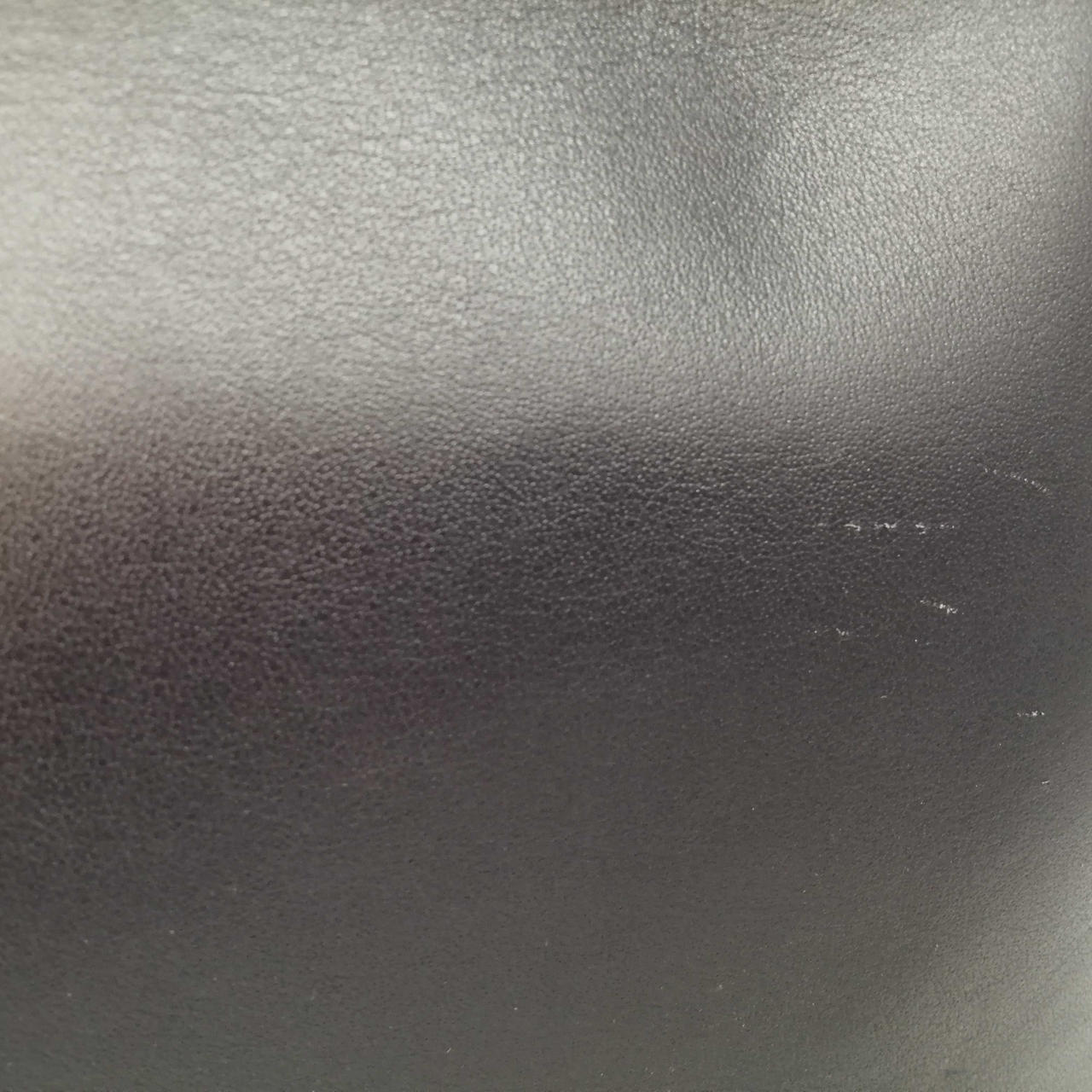 スレ、キズあります