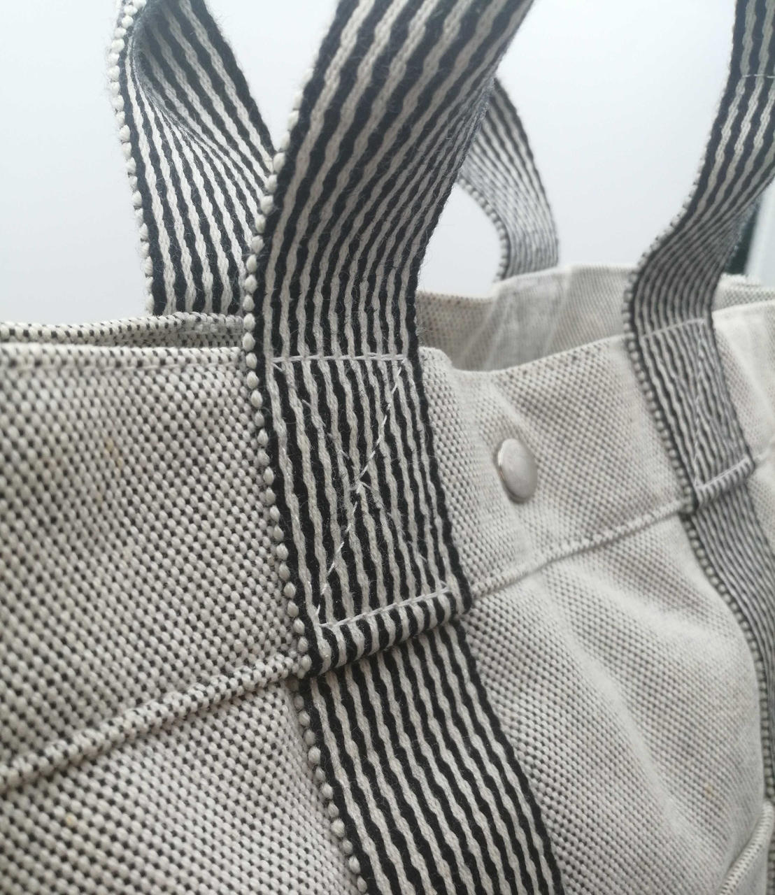 白ステッチ