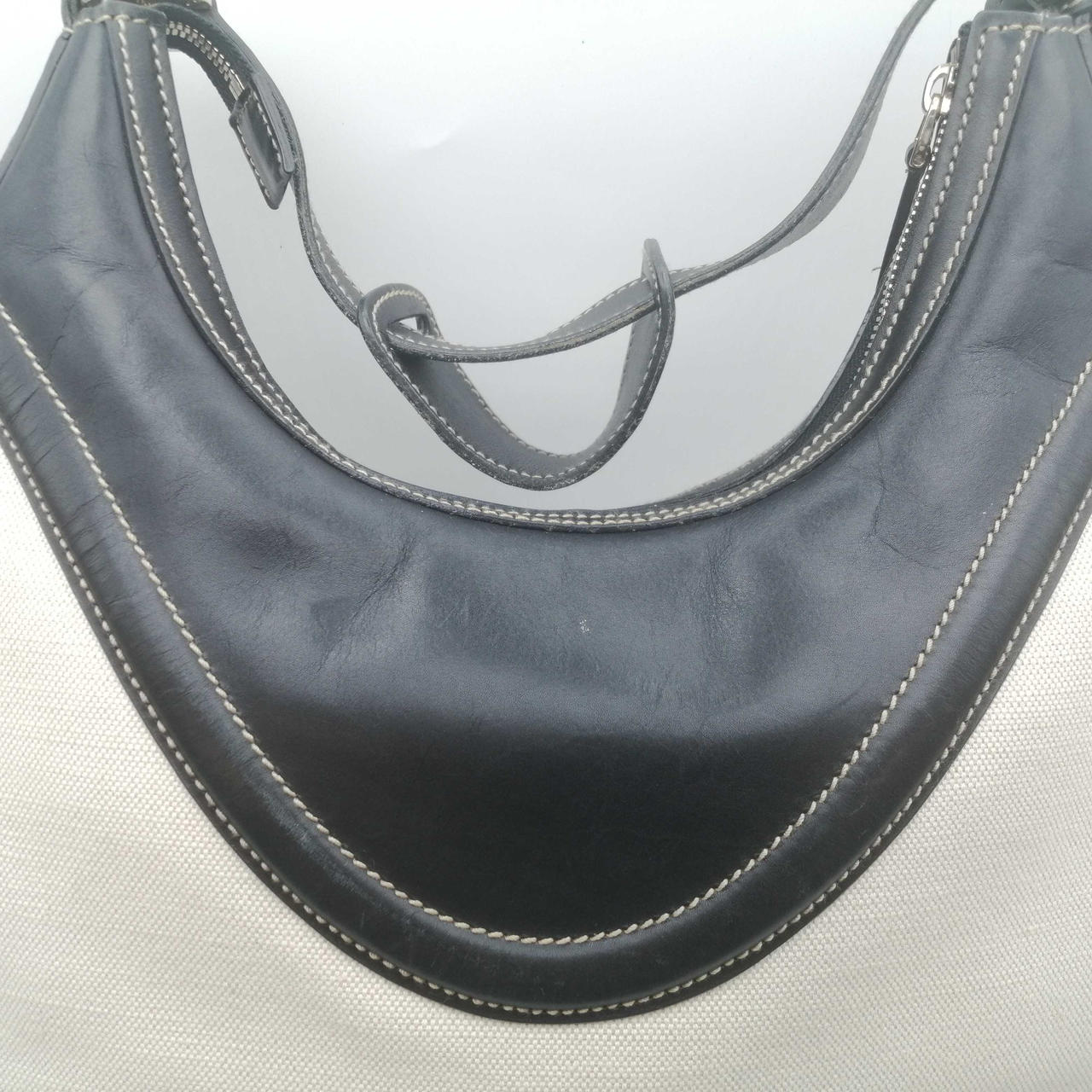 レザーに使用感あり