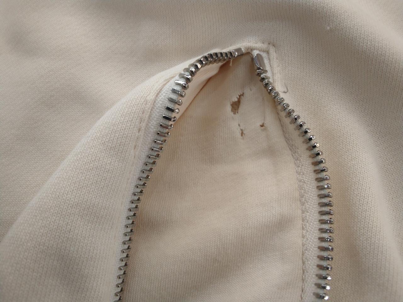 両ポケット穴あり②