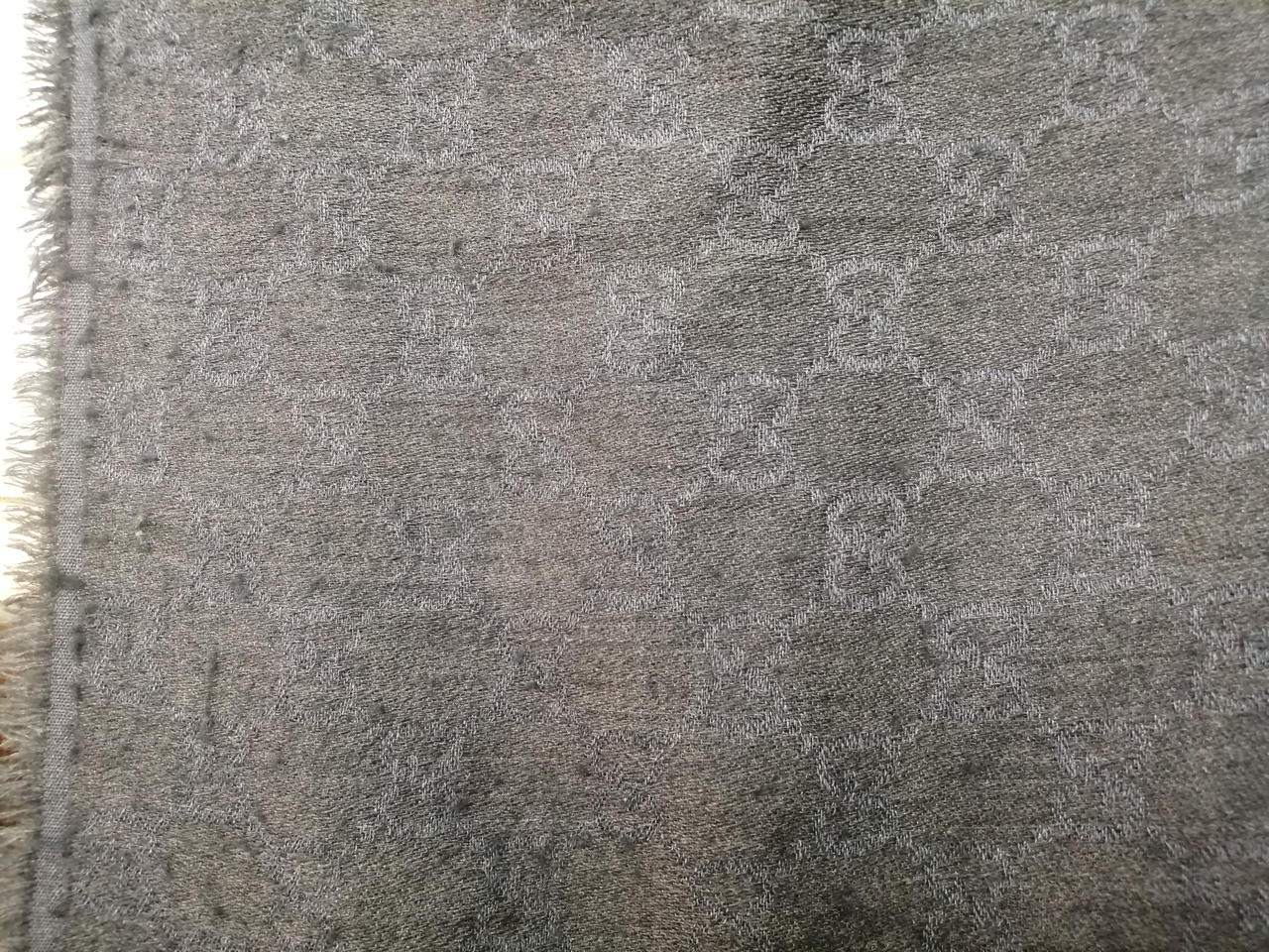 毛玉全体にあります。
