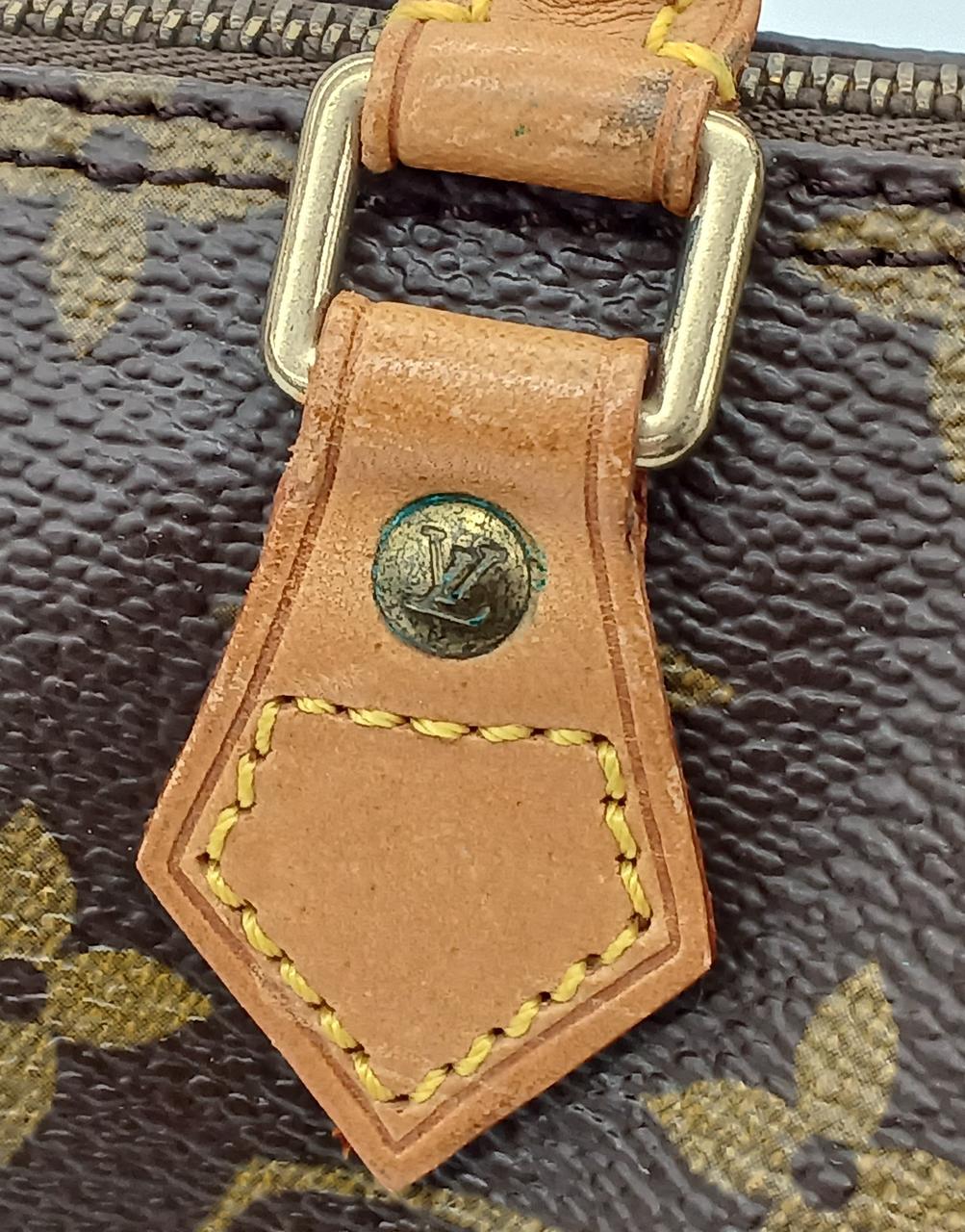 金具部分、緑青サビあり