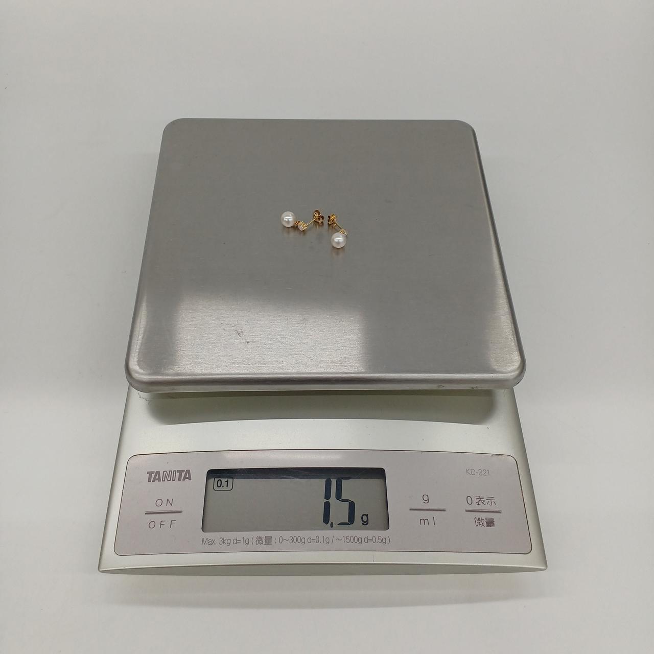 総重量1.5g