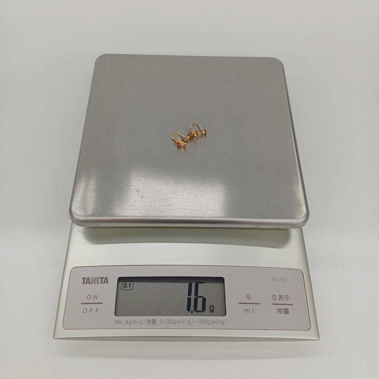 総重量1.6g
