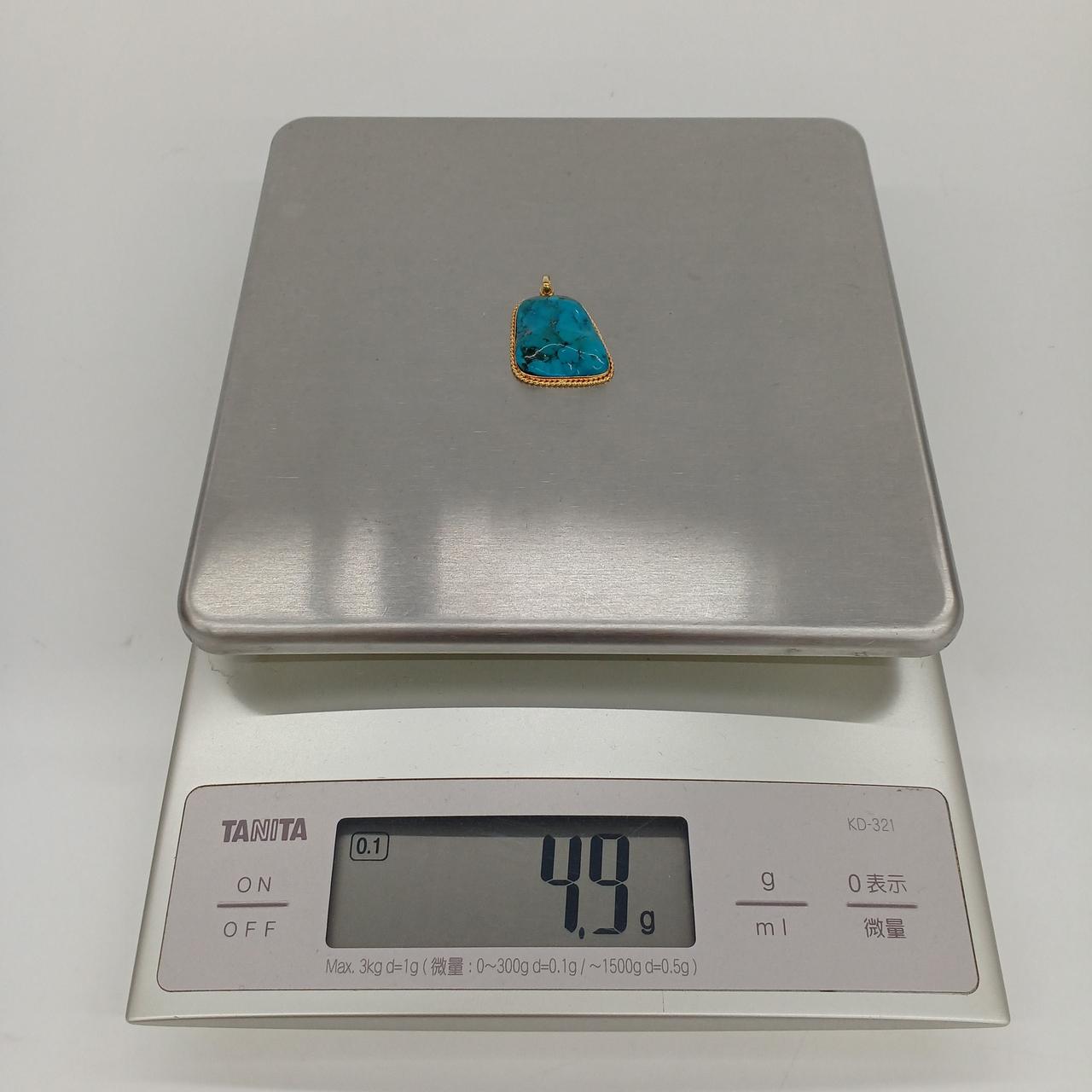 総重量4.9g