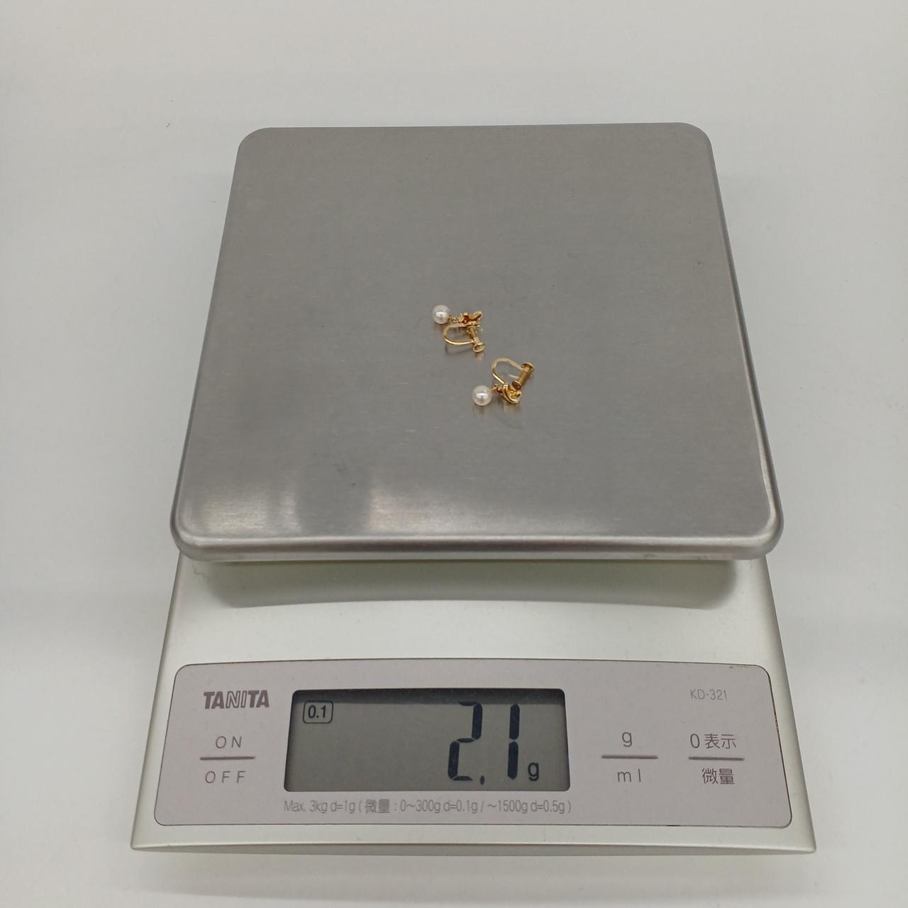 総重量2.1g