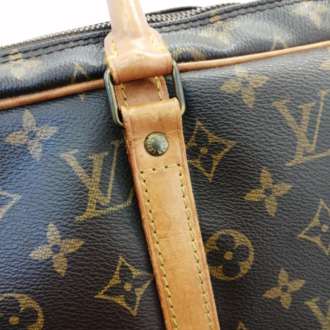 ルイヴィトン(LOUIS VUITTON)|ポルトドキュマン・ヴォワヤージュ