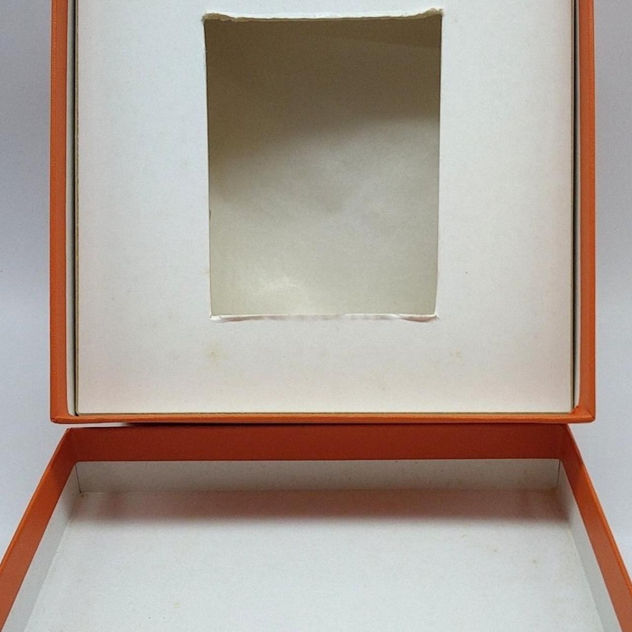 内側に染みあり