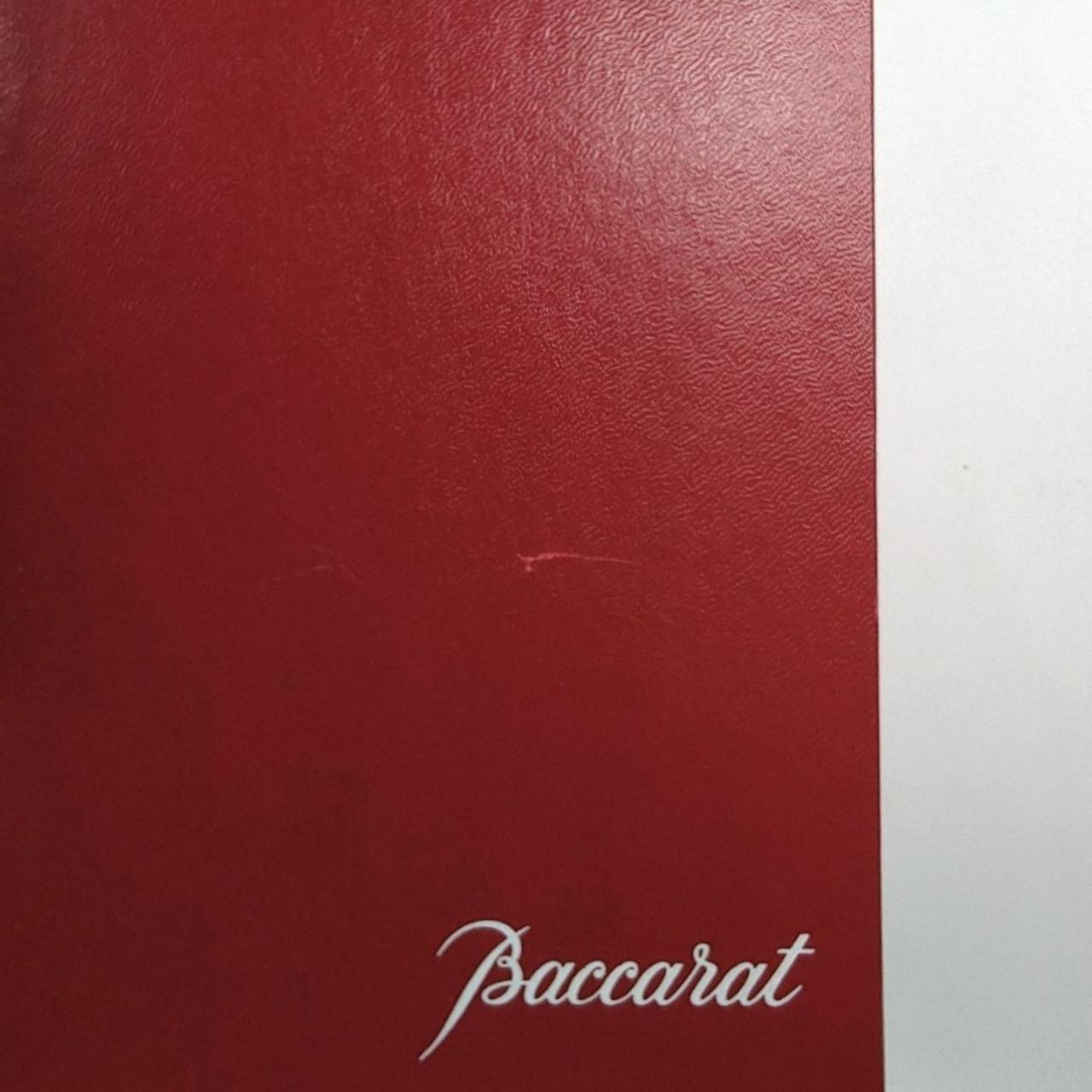 箱にキズあります。