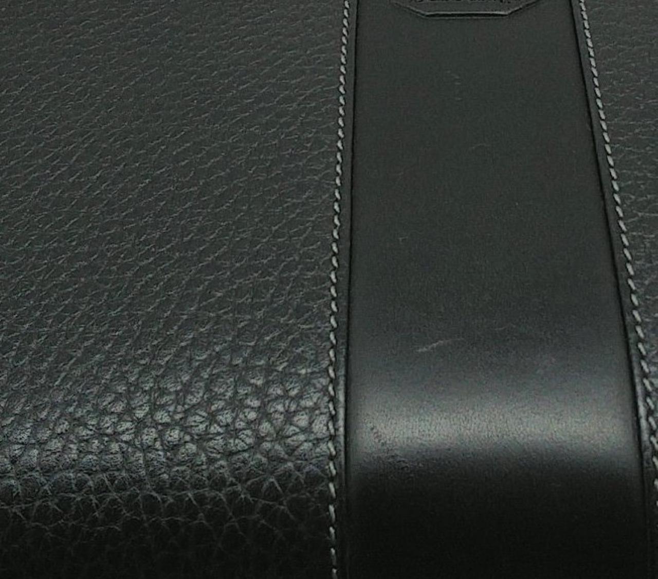 キズあります。