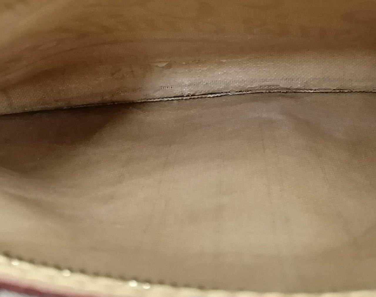 内側ポケット劣化