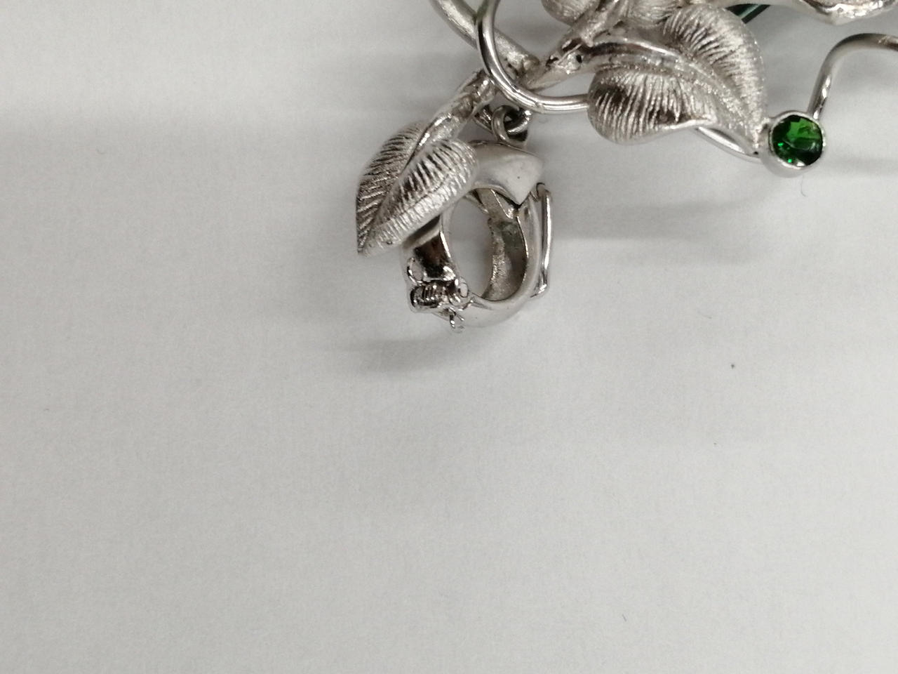 K18WG|緑石付きペンダントトップ|HARDOFFオフモール（オフモ