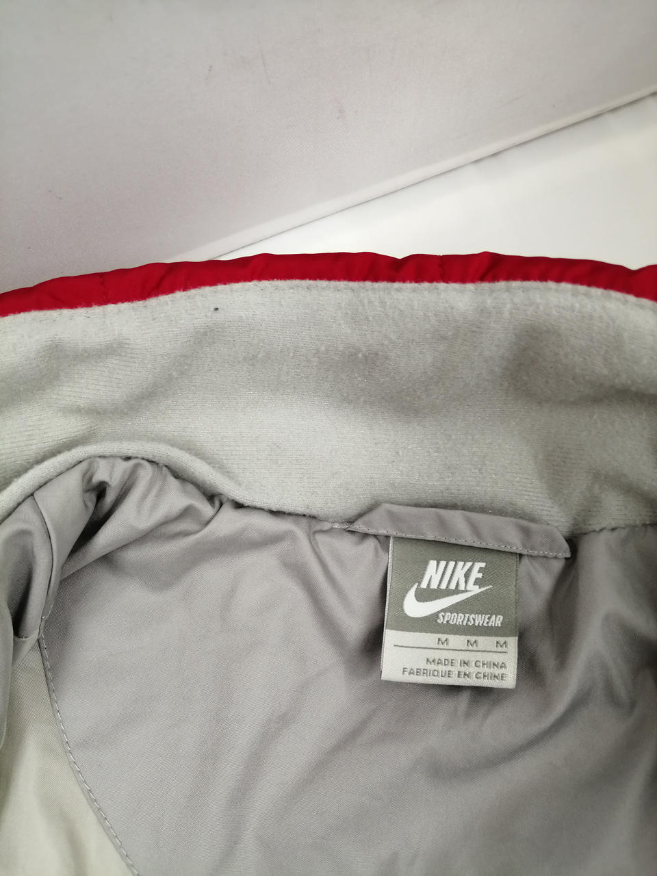 若干毛玉汚れあり