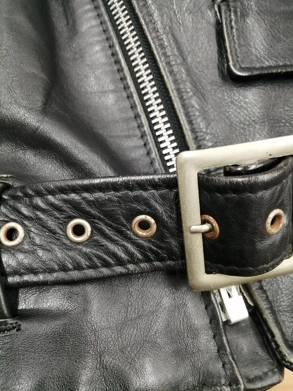 少しサビあります。