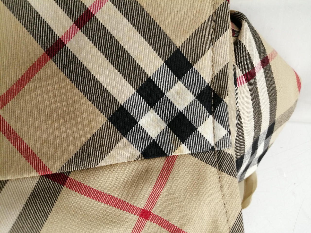 シミあります。