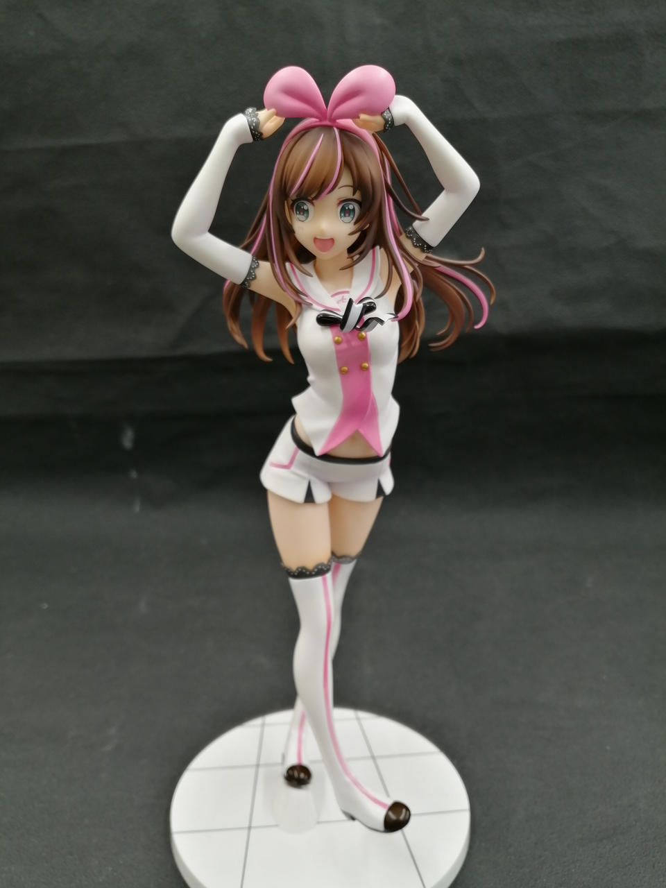 新品未開封 限定 キズナアイ フィギュア Amazon.co.jp: Tokyo Otaku Mode Inc. 【流通限定】キズナアイ 1