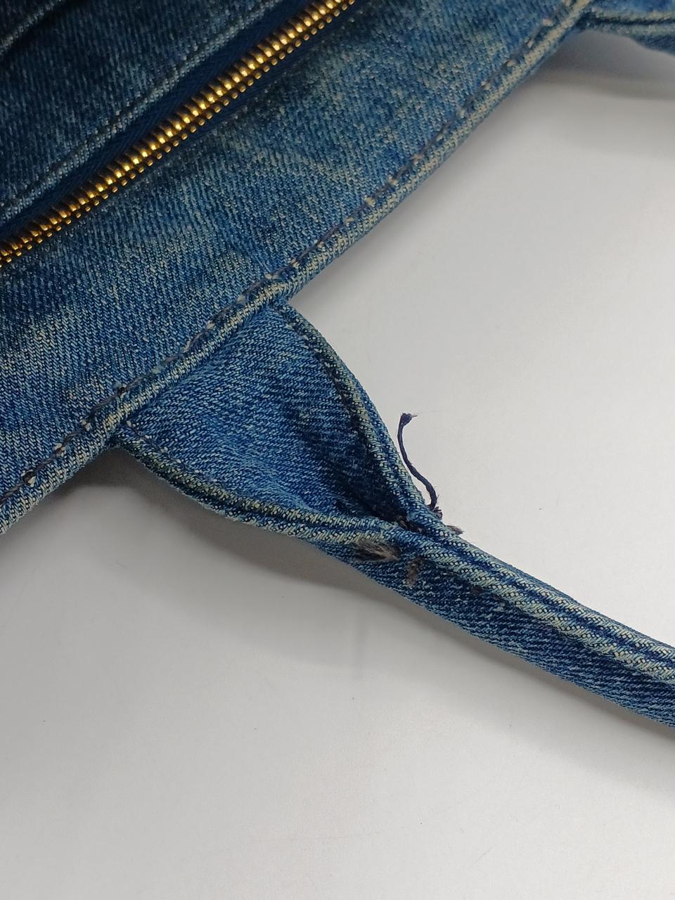 ほつれあります