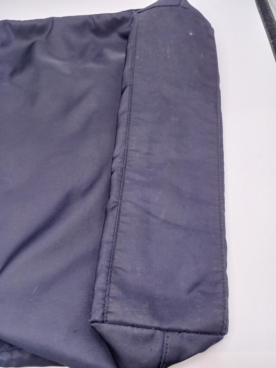 底面シミ、汚れ多いです