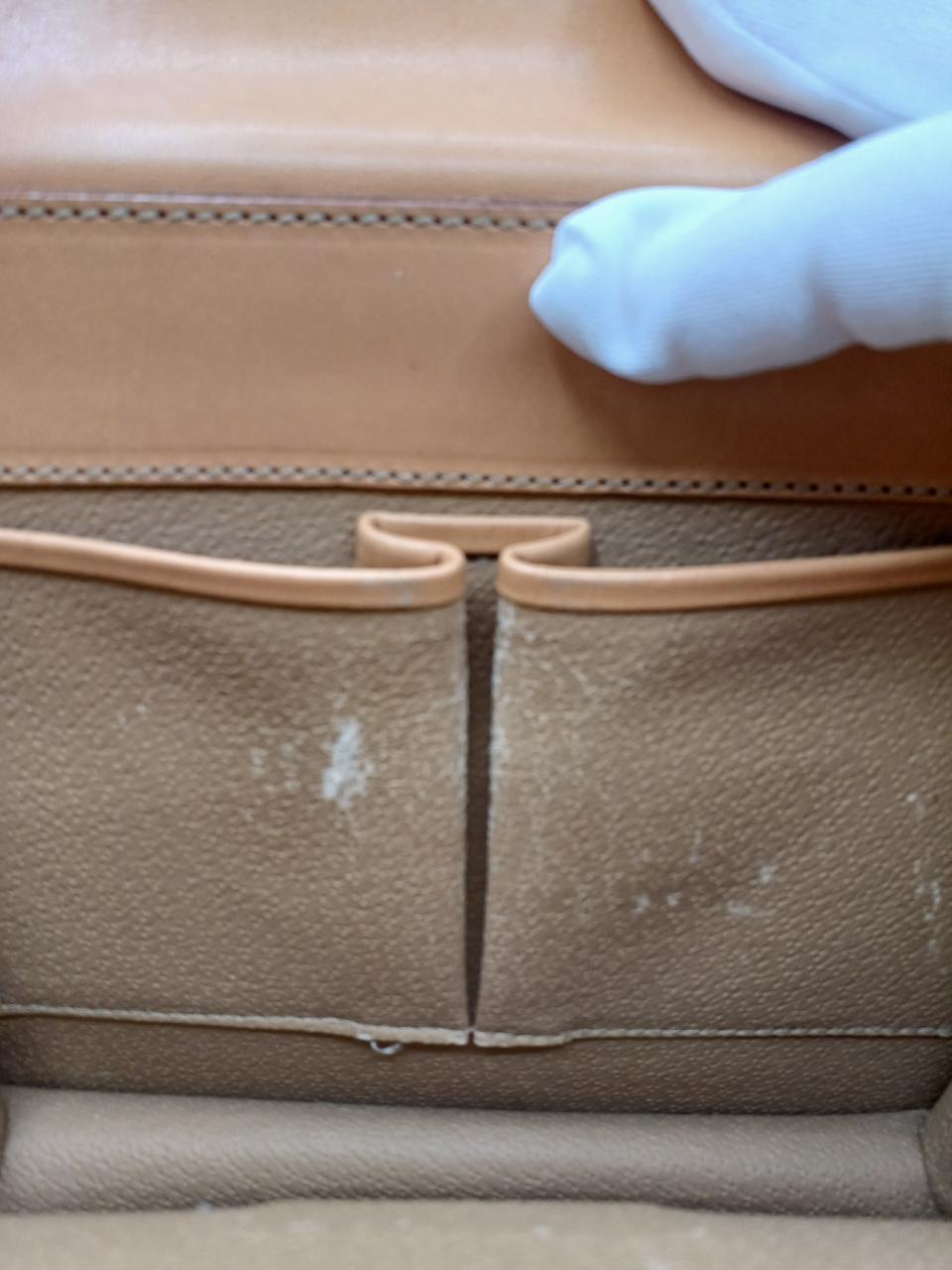 内側にスレあり