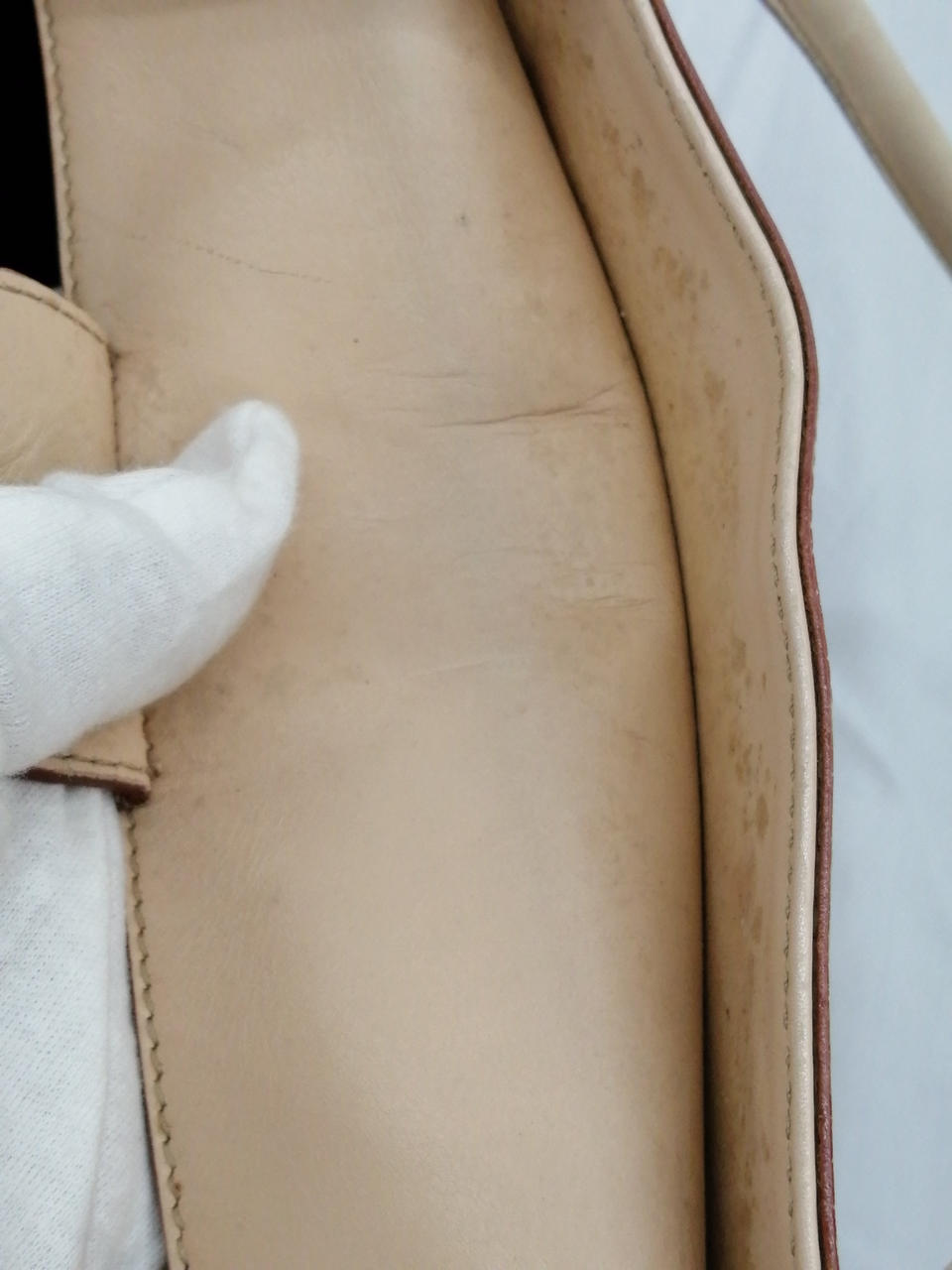 シミ汚れございます