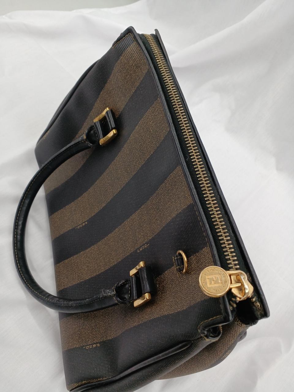 ショルダーストラップ欠品