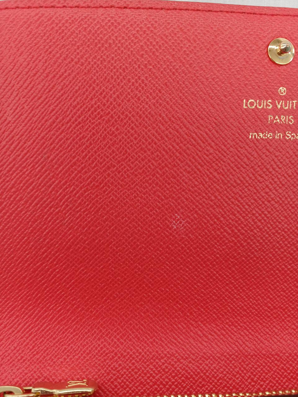 白いよごれがあります。