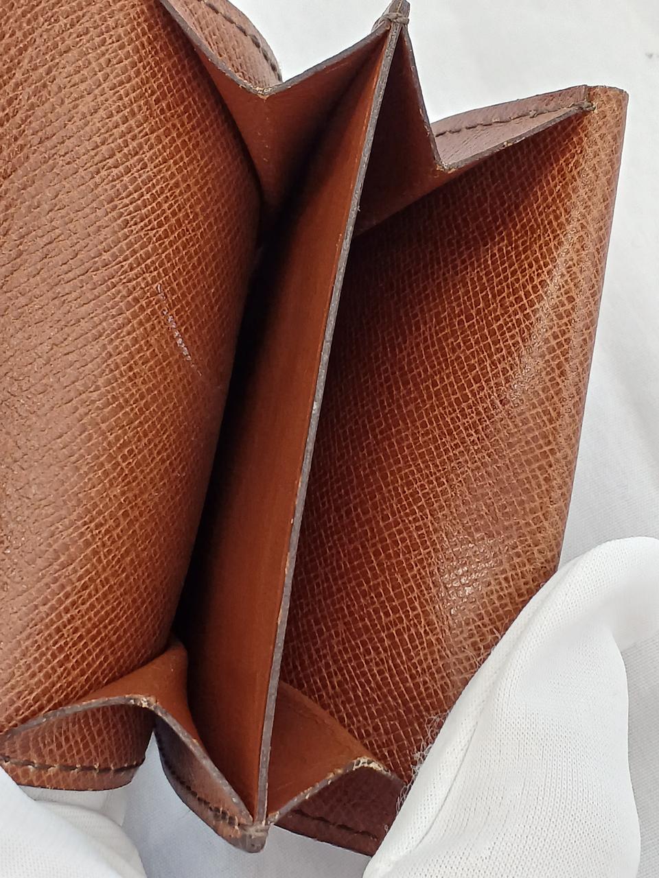 ※ポケット内キズ有