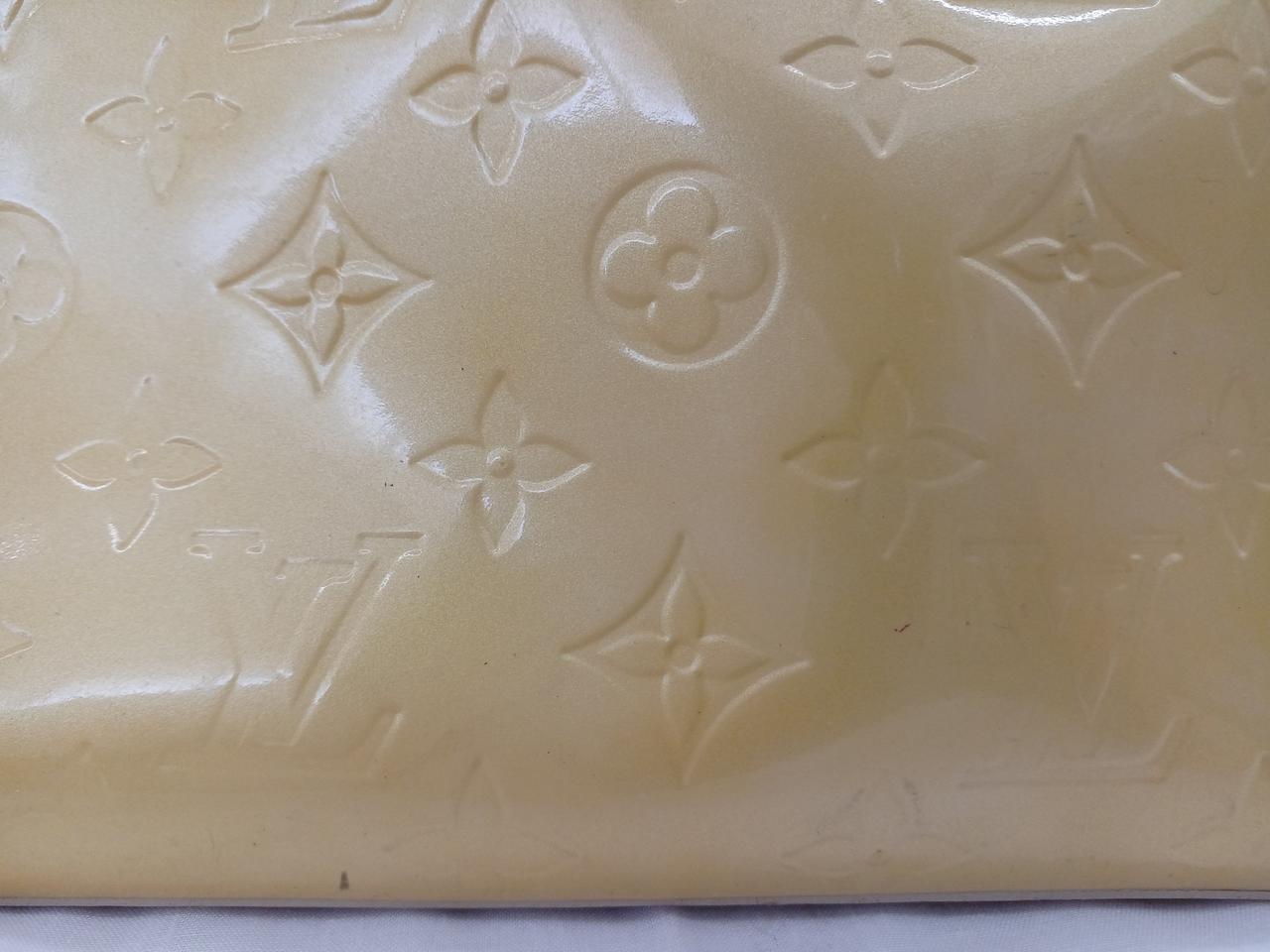 全面、背面共に、スレ、ヨゴレあります