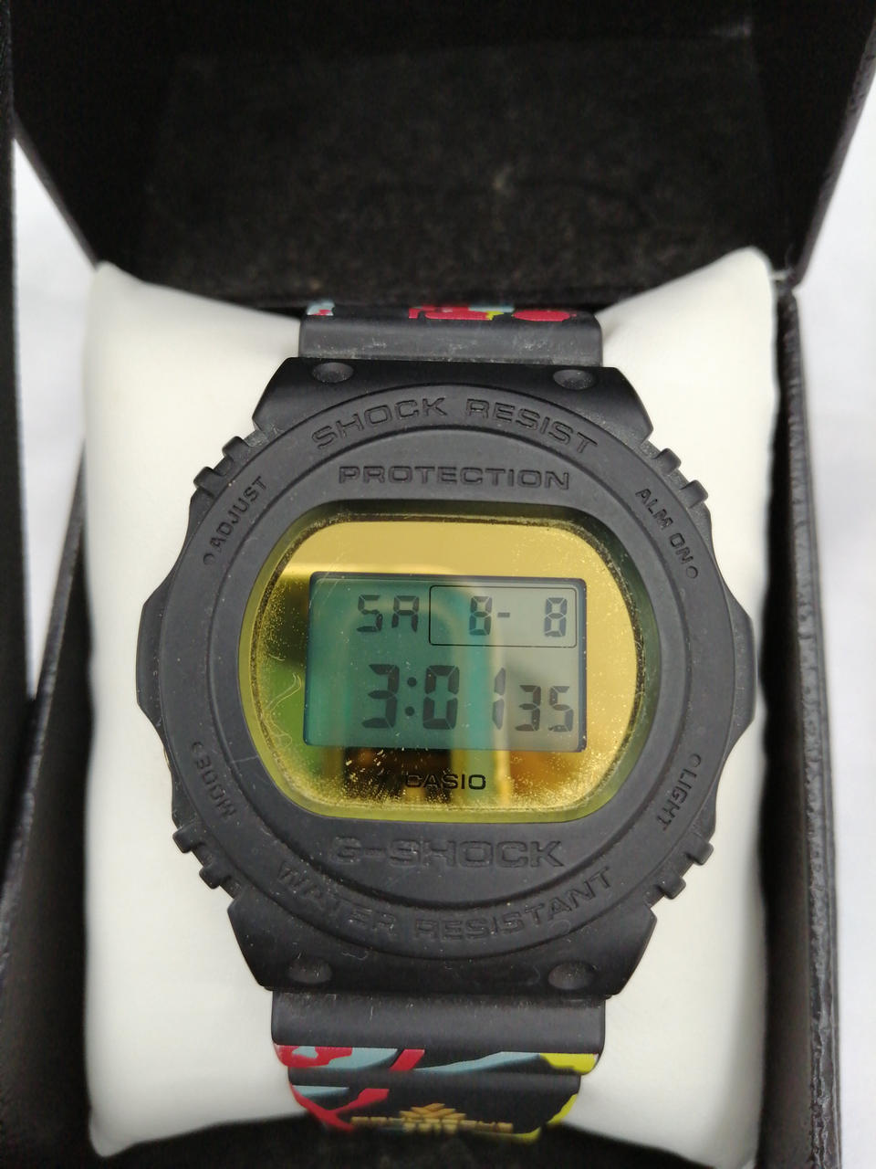 ガラス面フチ
ヨゴレあり