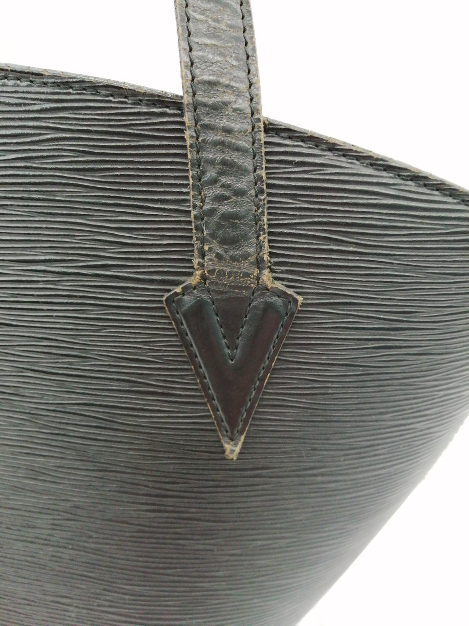 かなりの劣化が見られます