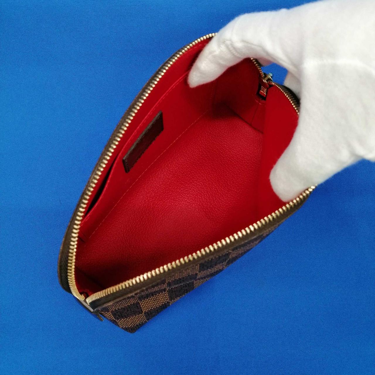 内部　特に汚れなく綺麗です