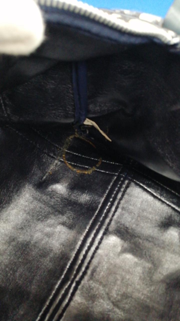 輪ゴムが癒着してしまってます。