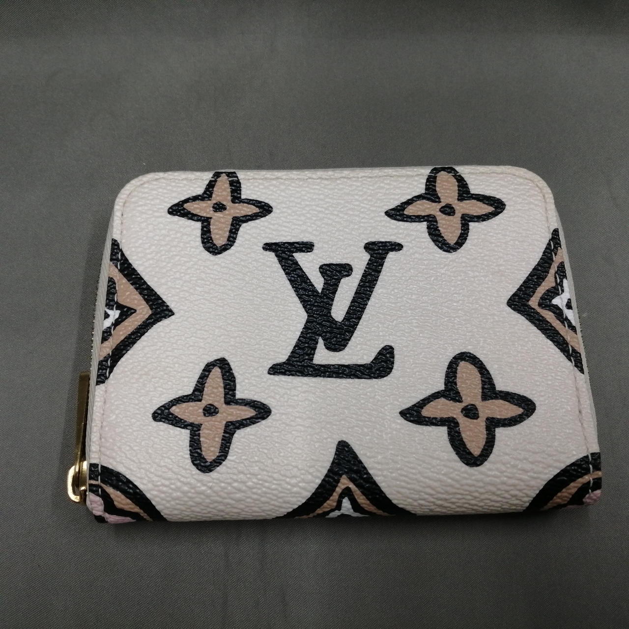 LVジッピーコインパース　ワイルドアットハート wallet ルイヴィトン(LOUIS VUITTON)|ジッピーコインパース ワイルド