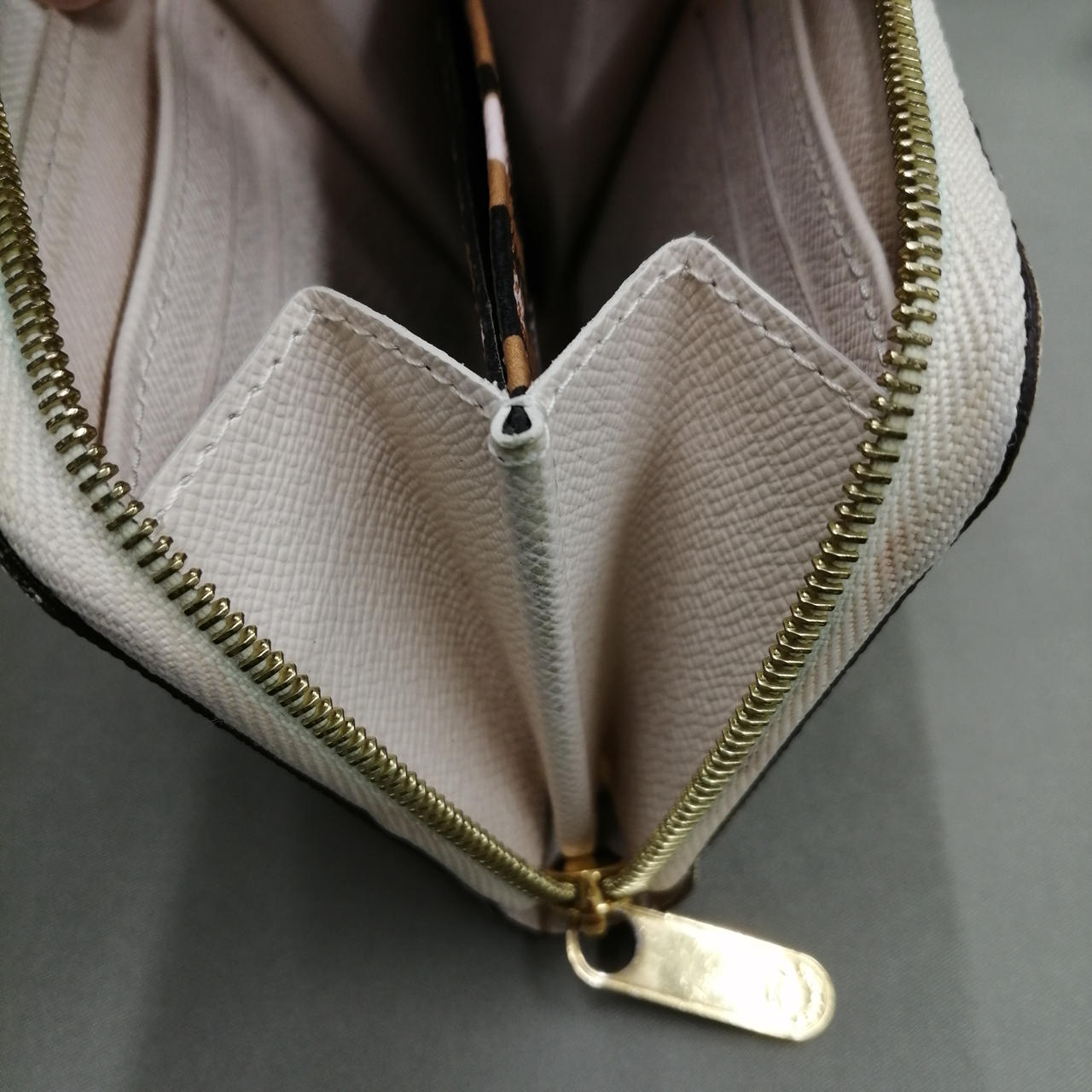 ルイヴィトン(LOUIS VUITTON)|ジッピーコインパース ワイルド