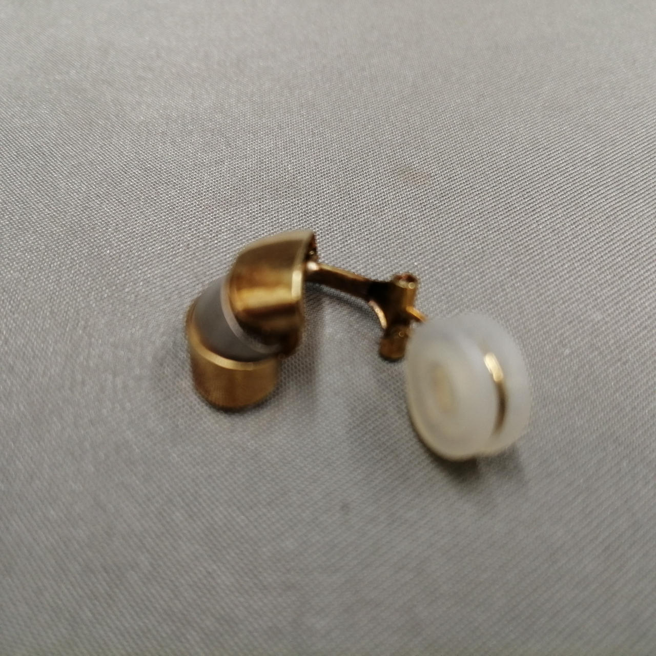 ピアス　K18、Pt900 片方のみ ピアス K18、Pt900 片方のみ アクセサリー