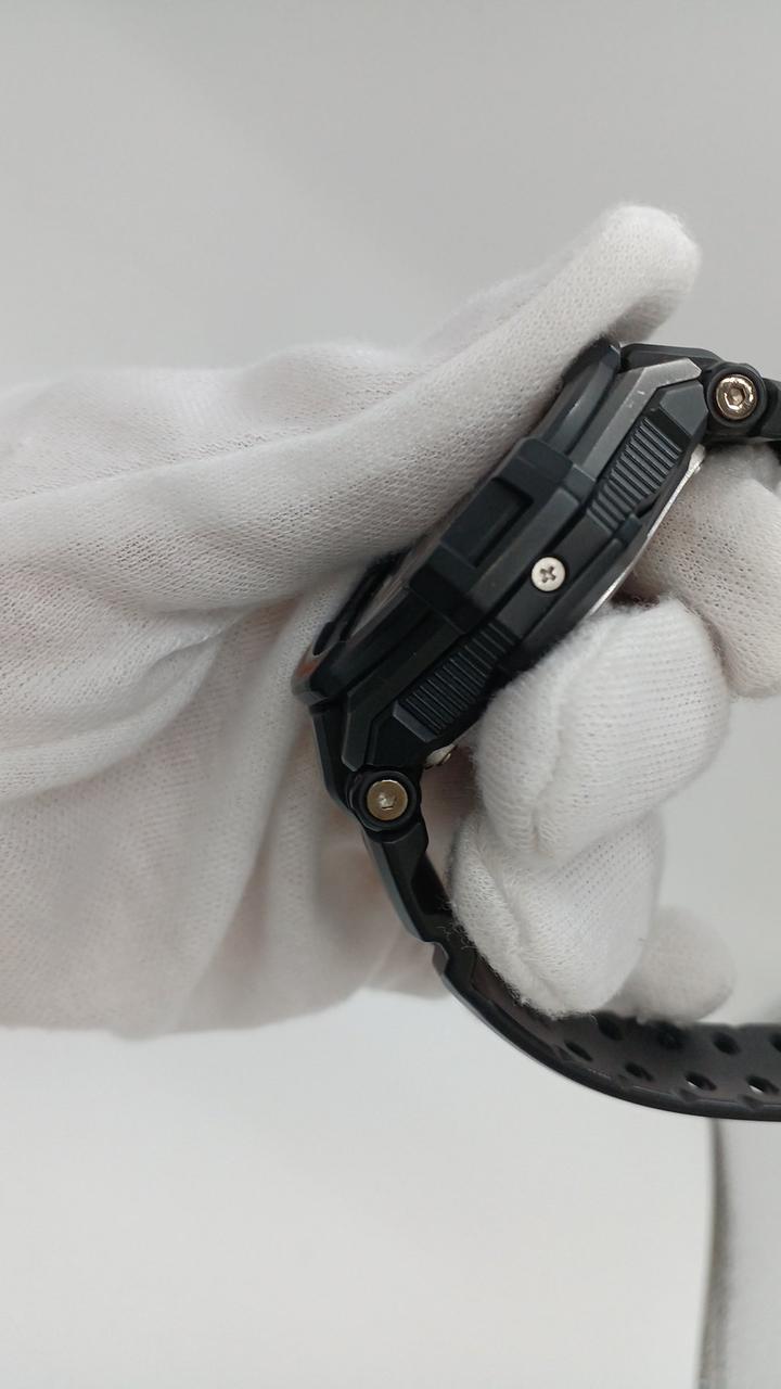 少し傷があります