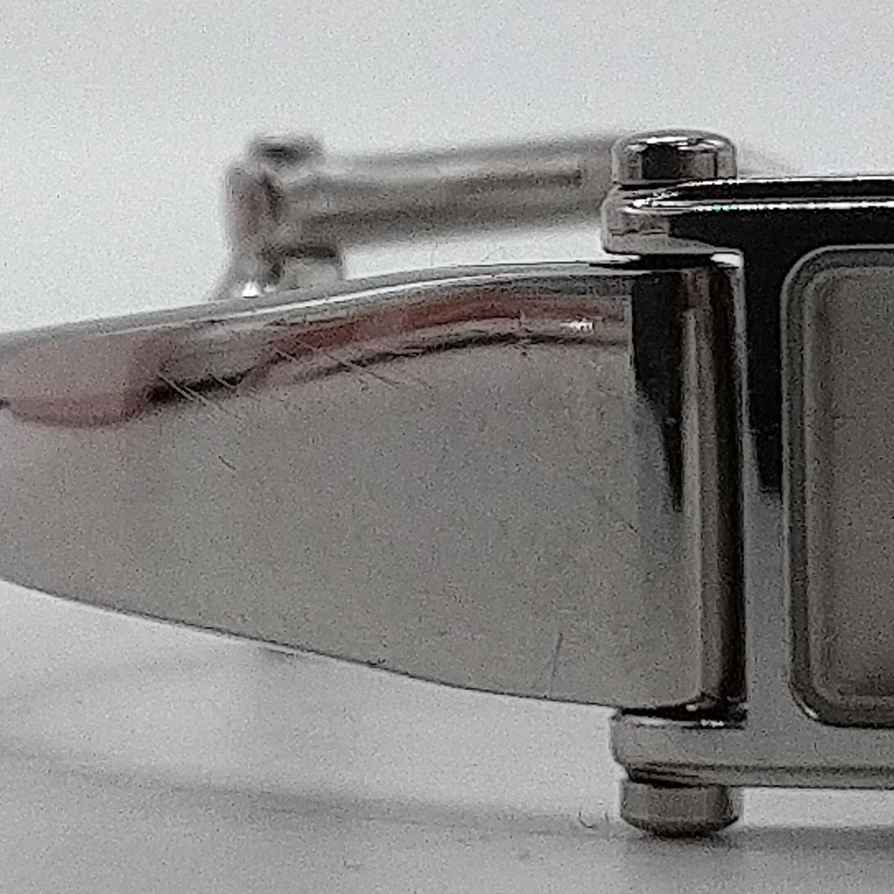 傷があります。