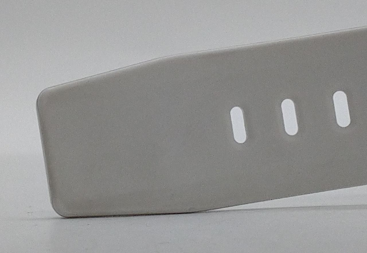 ベルト内側に汚れがあります。