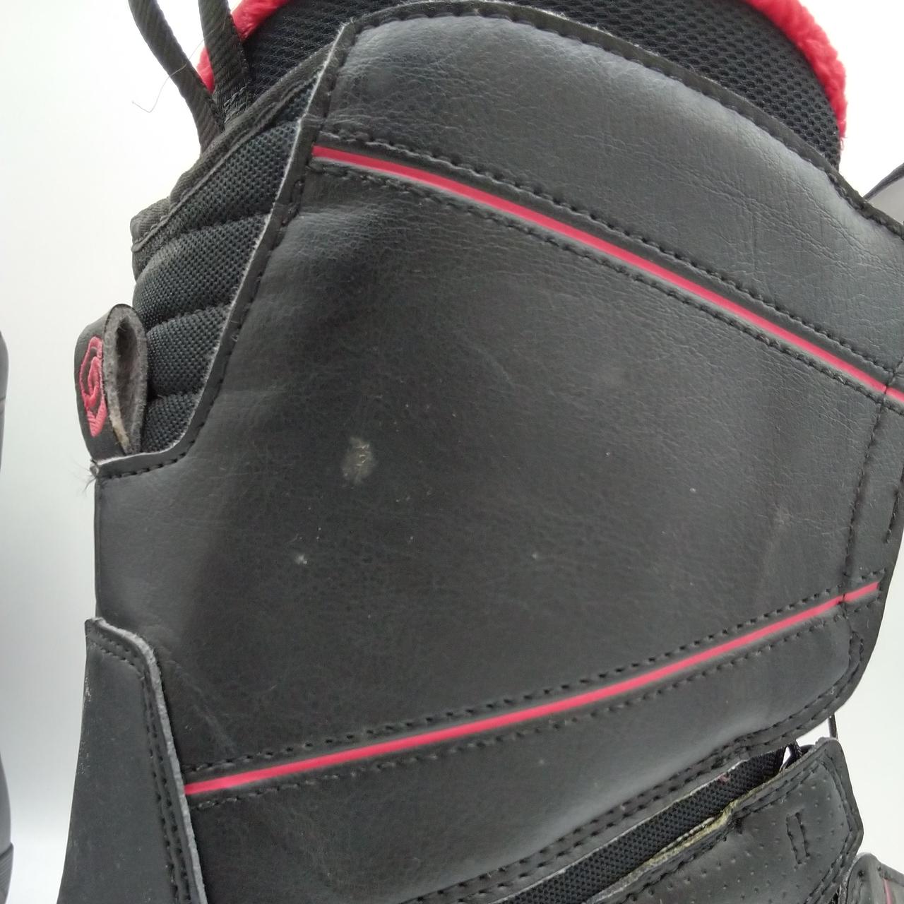 白い汚れがあります。