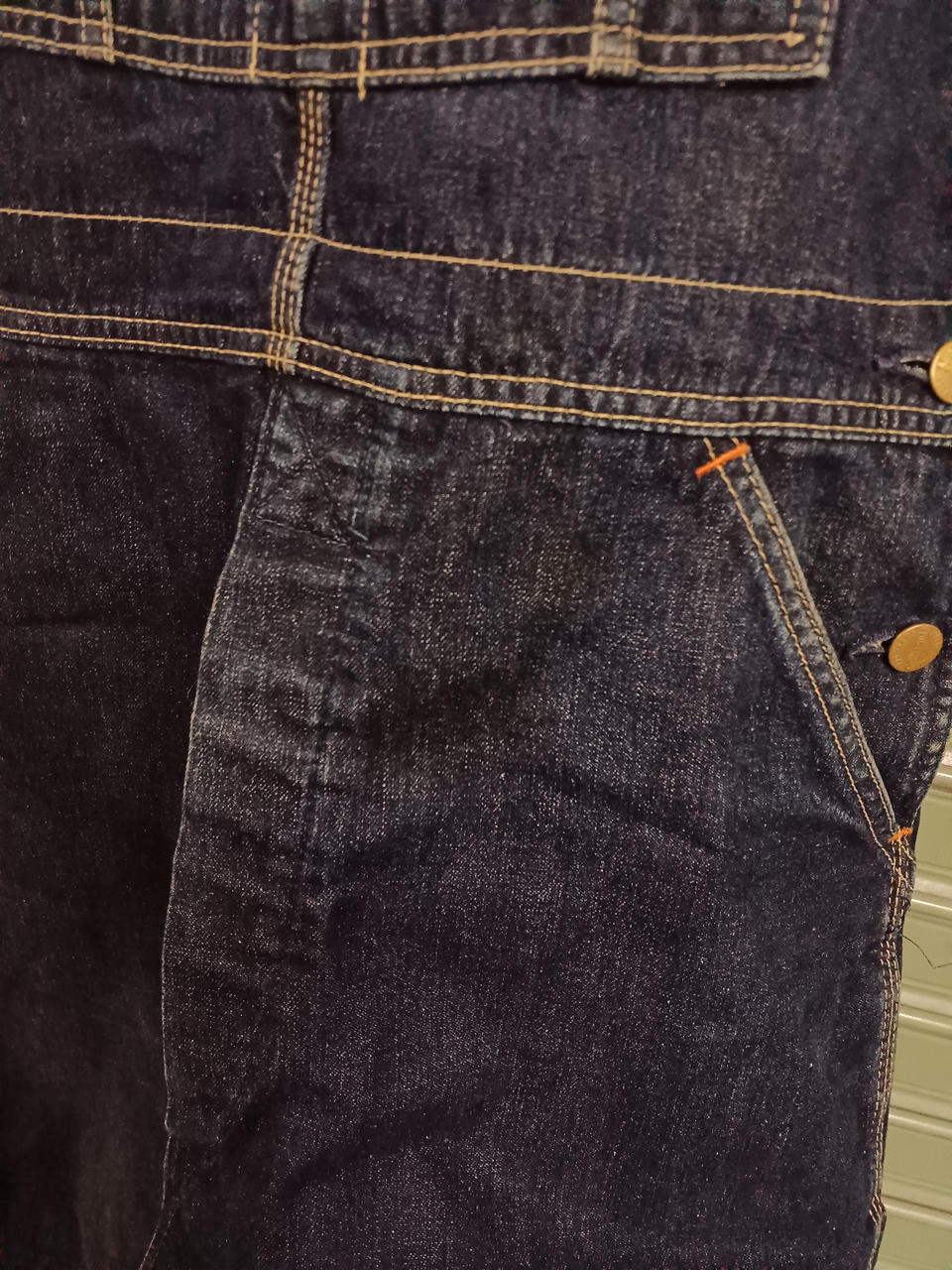 全体的に使用感や汚れあり